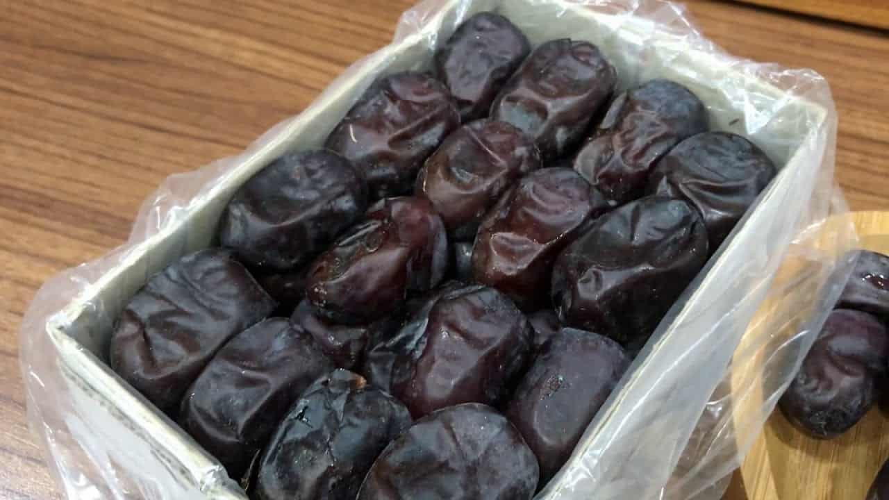 تصویر 3 از خرما مضافتی نخل نواب تولید شده با انتخاب خرمای دستچین